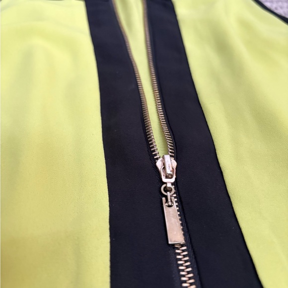 Suzy Shier Lime Green Halter Top with Black Accents - Picture 3 of 5